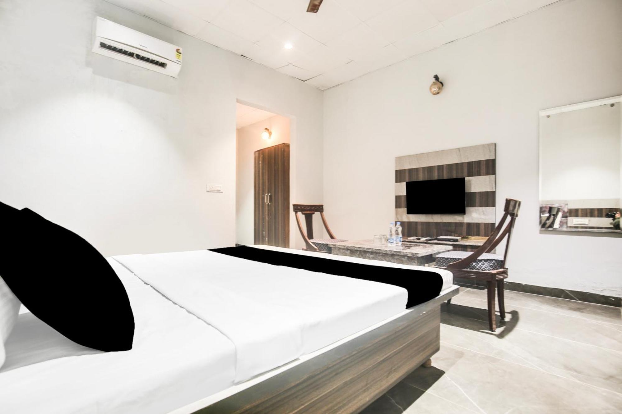 Hotel O Ravi & Banquet Lalewal 外观 照片