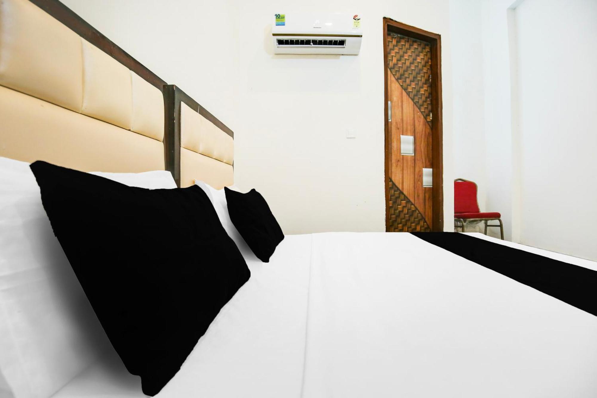Hotel O Ravi & Banquet Lalewal 外观 照片